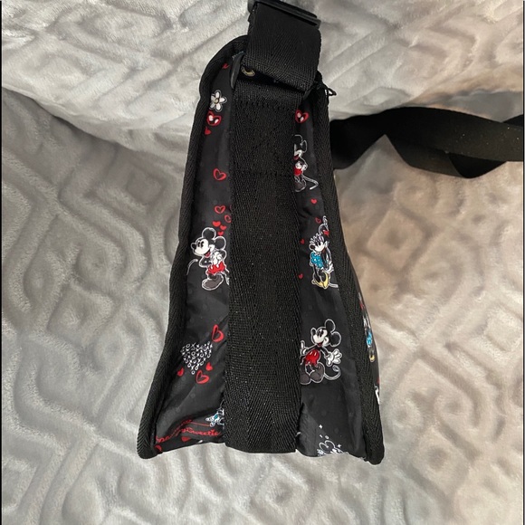 NWOT Mickey & Minnie LeSportsac Hobo Bag - Picture 9 of 14